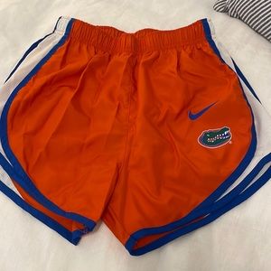 Women’s Nike Drifit gator shorts Size XS